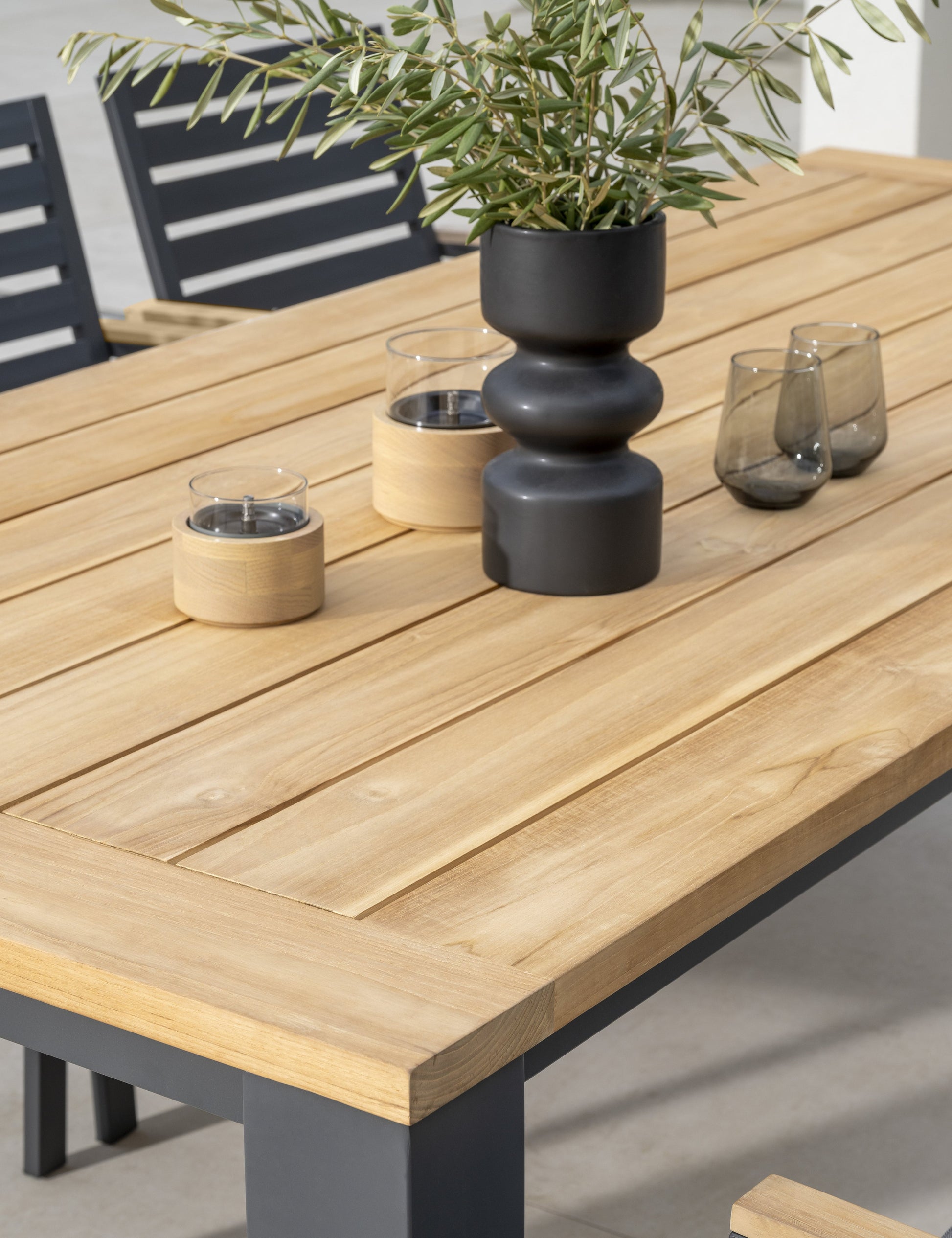 elba Dining Set with 6 Chairs and Dining Table