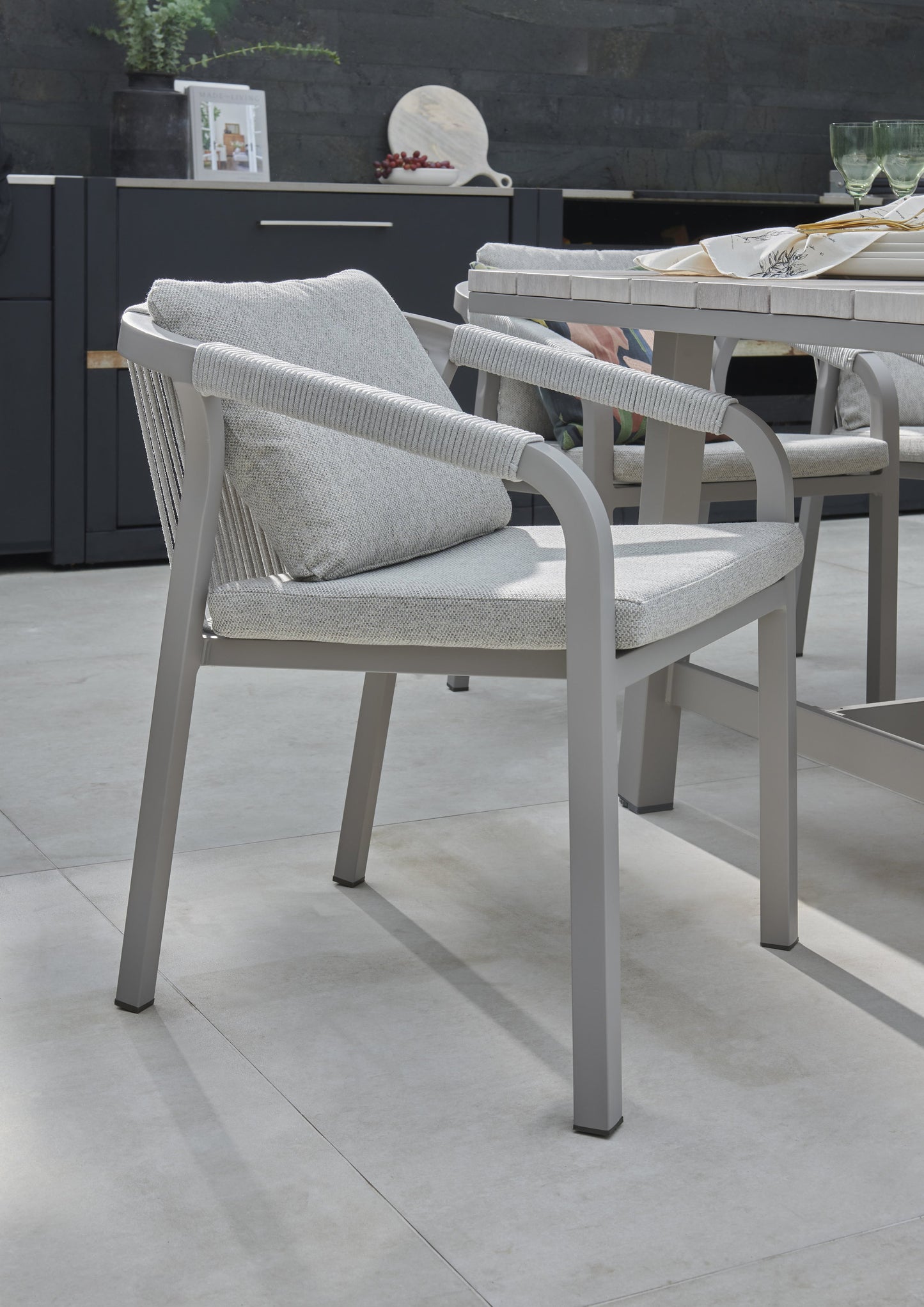 Como 6-Seat Dining Set