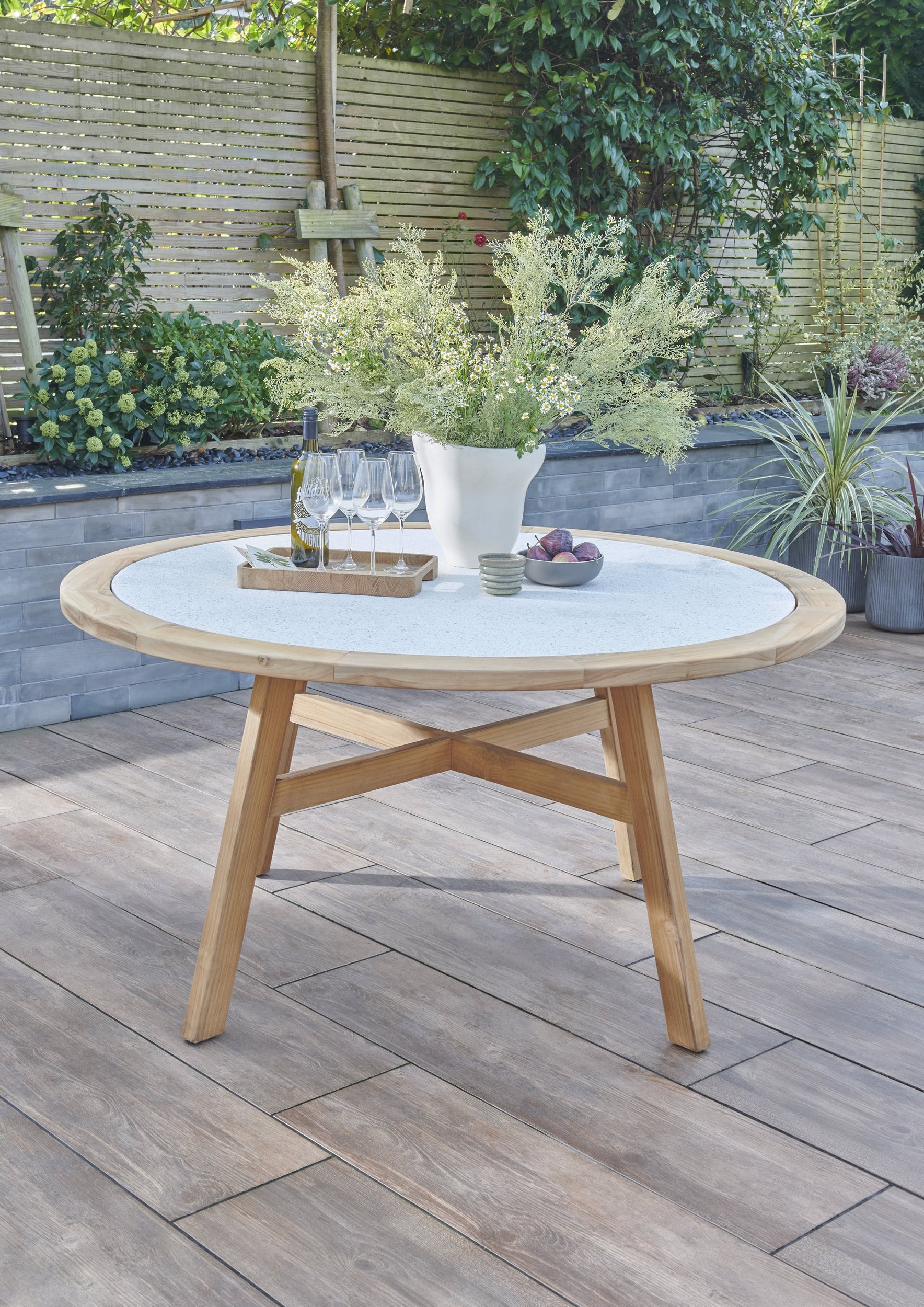 Kubu 6-Seat Dining Set